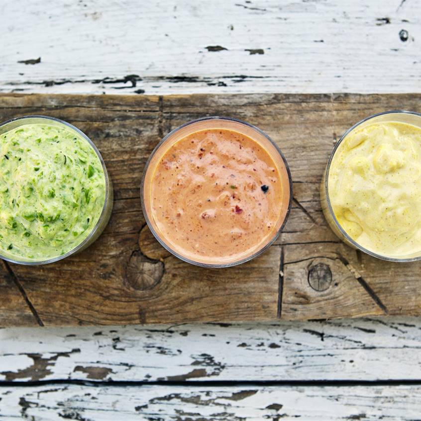 deliciosas recetas de salsas ligeras para ensaladas saludables